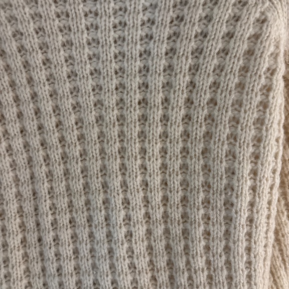 Neiman Marcus Cream Double-Breasted Cardigan - Picture 5 of 7